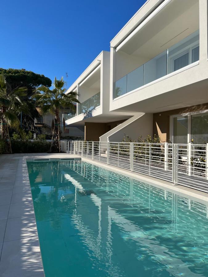 Agua Apartment With Beach Included Лідо-ді-Єзоло Екстер'єр фото